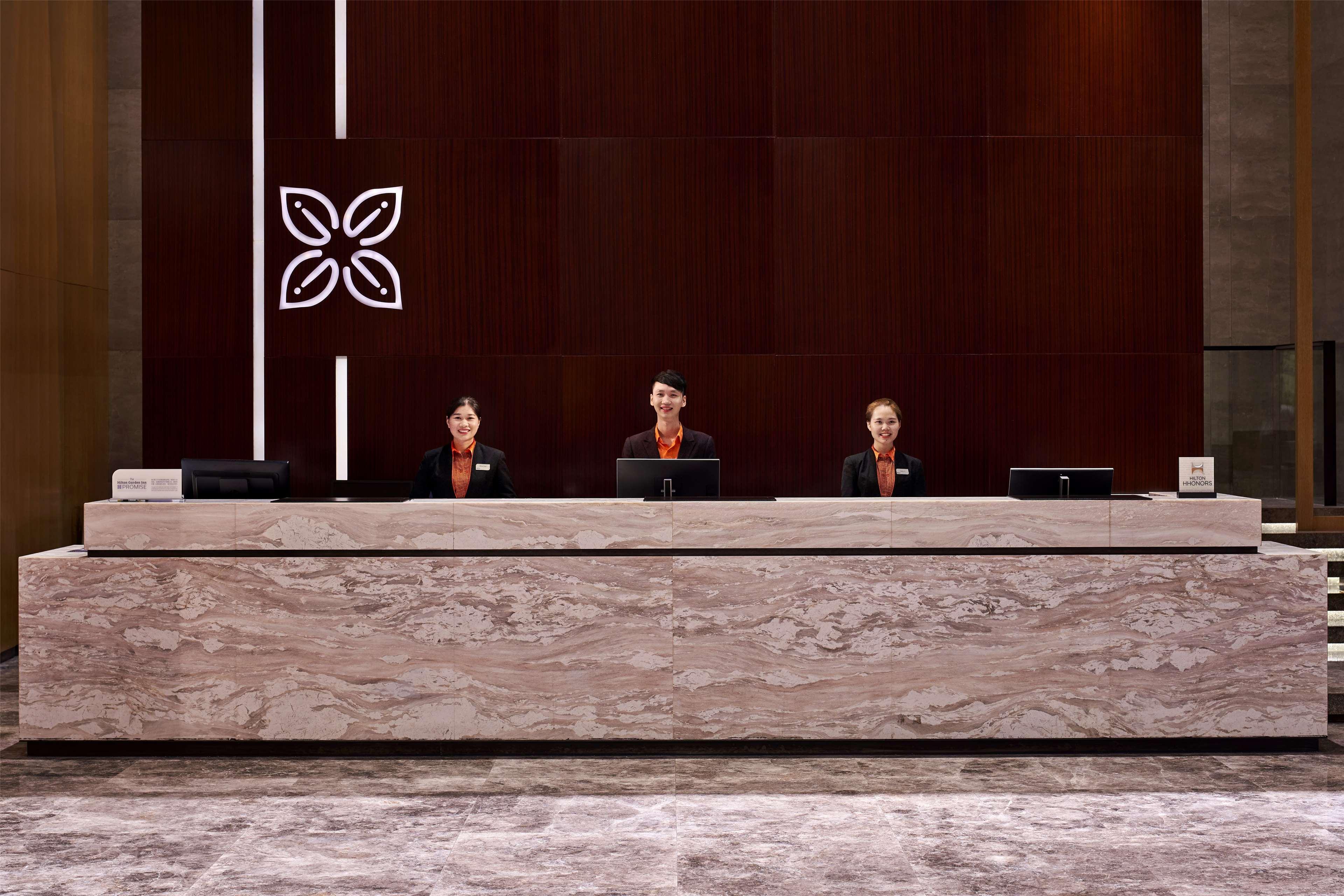 Hilton Garden Inn Foshan Zewnętrze zdjęcie