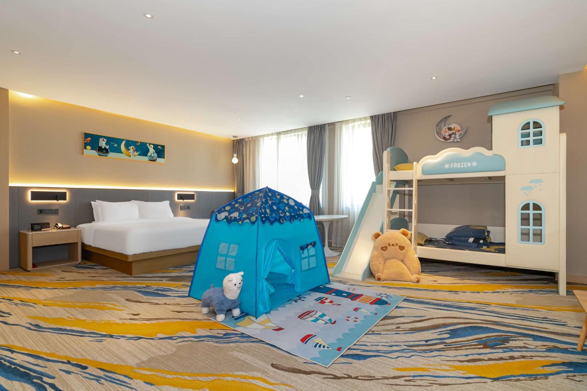 Hilton Garden Inn Foshan Zewnętrze zdjęcie